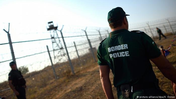 نیروهای مرزی بلغاریا سرگرم محافظت از مرزهای این کشور اند. عکس: پکچرالیانس
