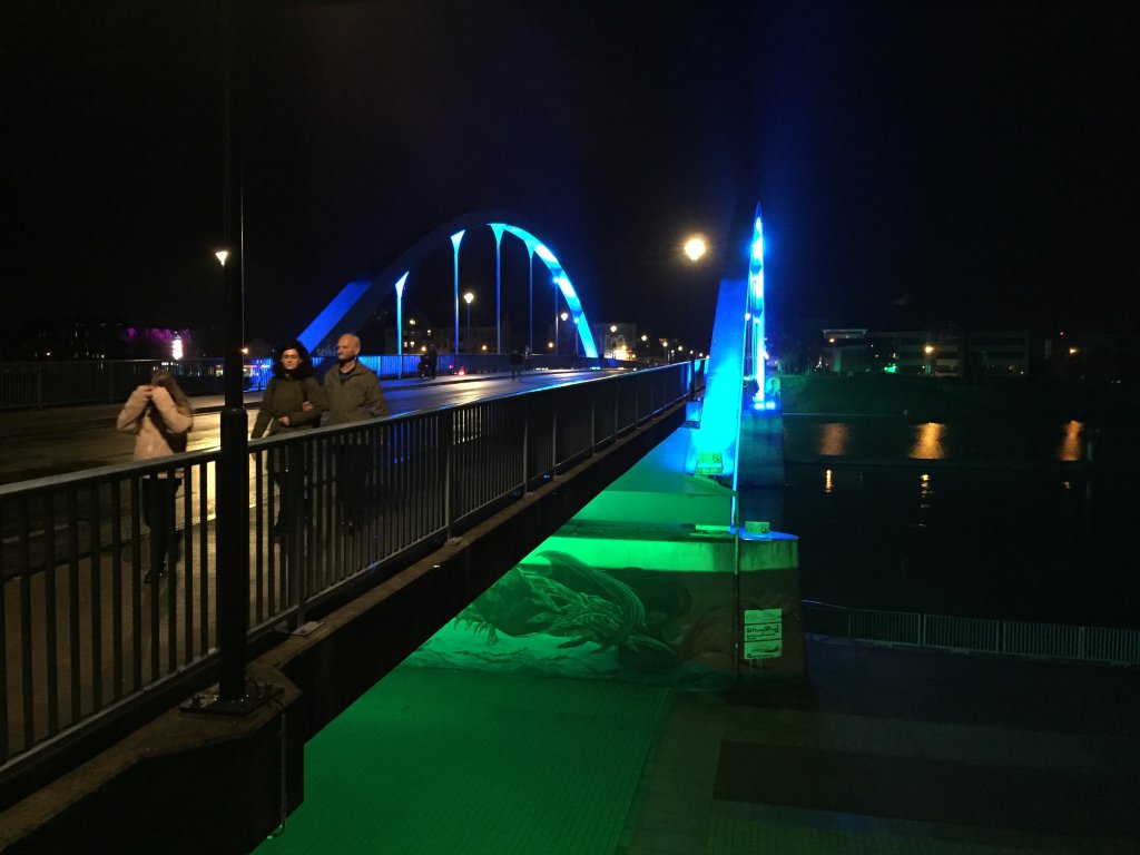 The bridge over the Oder River, the  border between Germany and Poland is open, but irregular migrants are stopped by police here | Photo: Marion MacGregor/InfoMigrants
