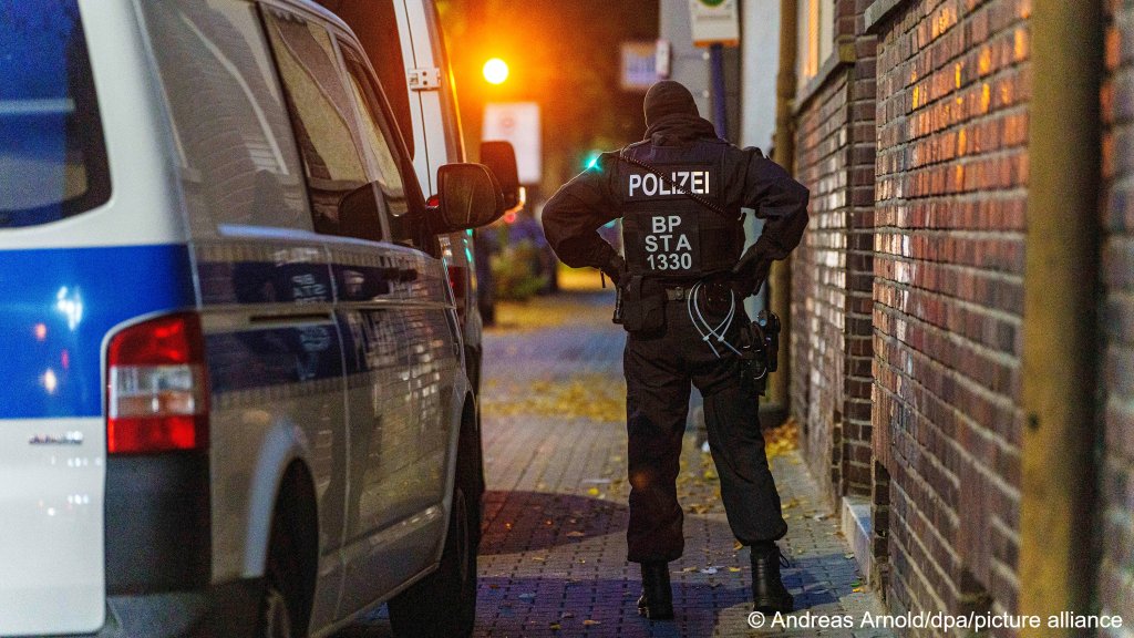 German police have been operating tighter controls at borders, airports and ports since early September | Photo: Andreas Arnold / dpa / picture alliance