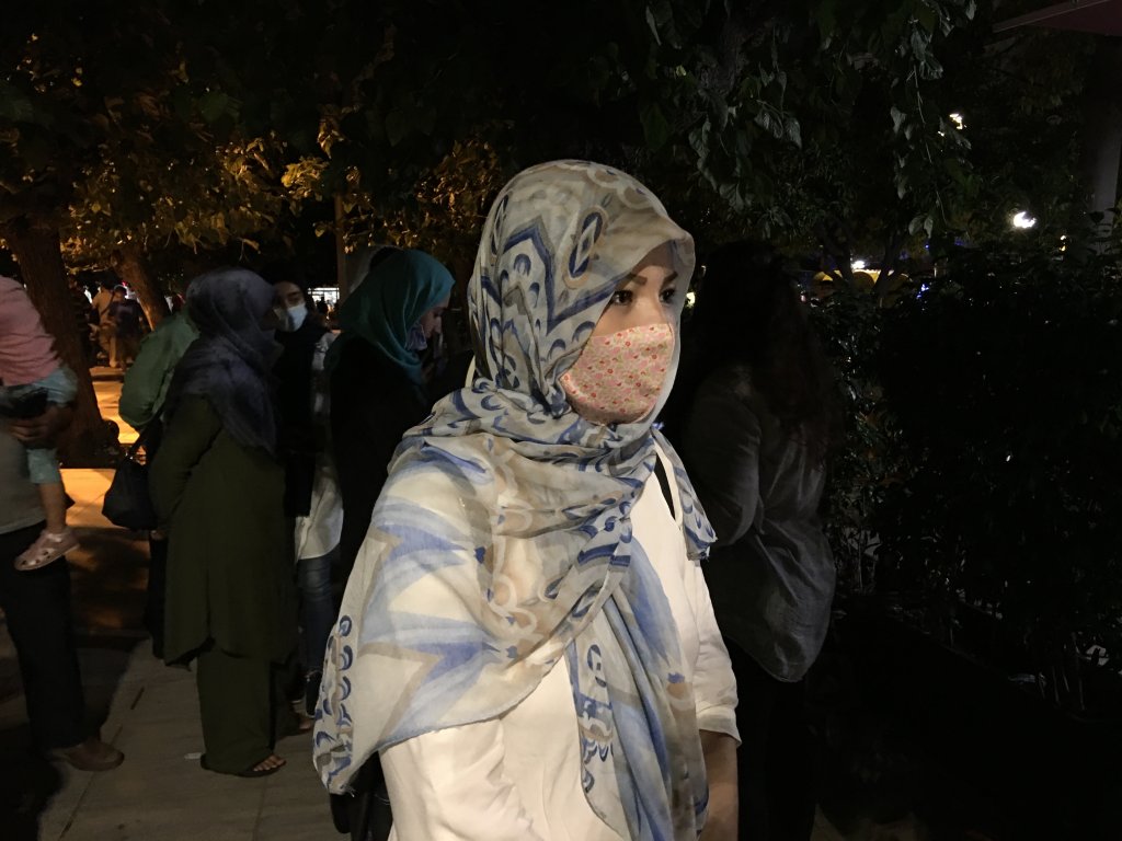 نايلة.. حكت عن الأحداث الصادمة التي مرت بها في مخيم موريا.