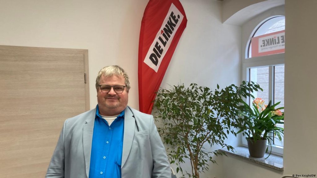 The Left Party's Holger Steiniger voted for the pay card, and says it has improved the mood in town | Photo: Ben Knight/DW
