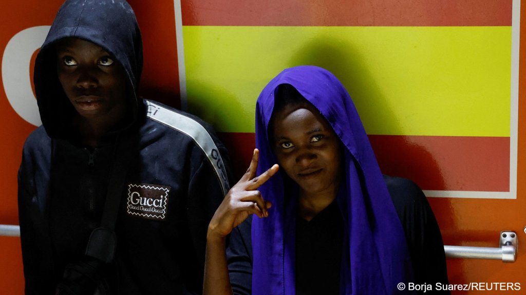 Around 100 children and teenagers are arriving in the Canary Islands per day. Photo dated October 24, 2023 | Photo: Reuters/Borja Suarez