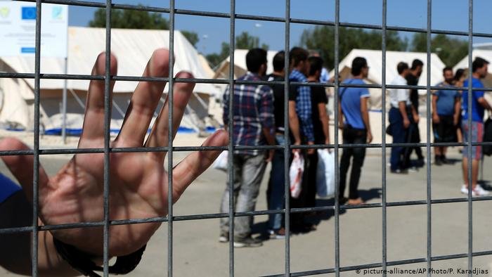 آلاف المهاجرين يقيمون في قبرص دون أن يتم البت في أوضاعهم بعد.