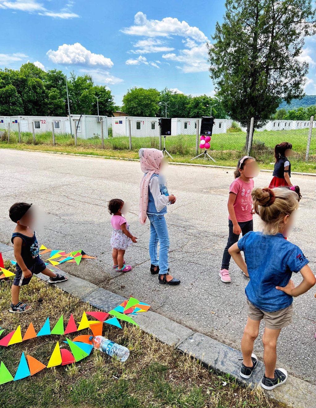 There are 276 are children at the Harmanli refugee reception center – 81 of whom are unaccompanied minors. June 20, 2023. | Photo: Sou-Jie van Brunnersum/InfoMigrants