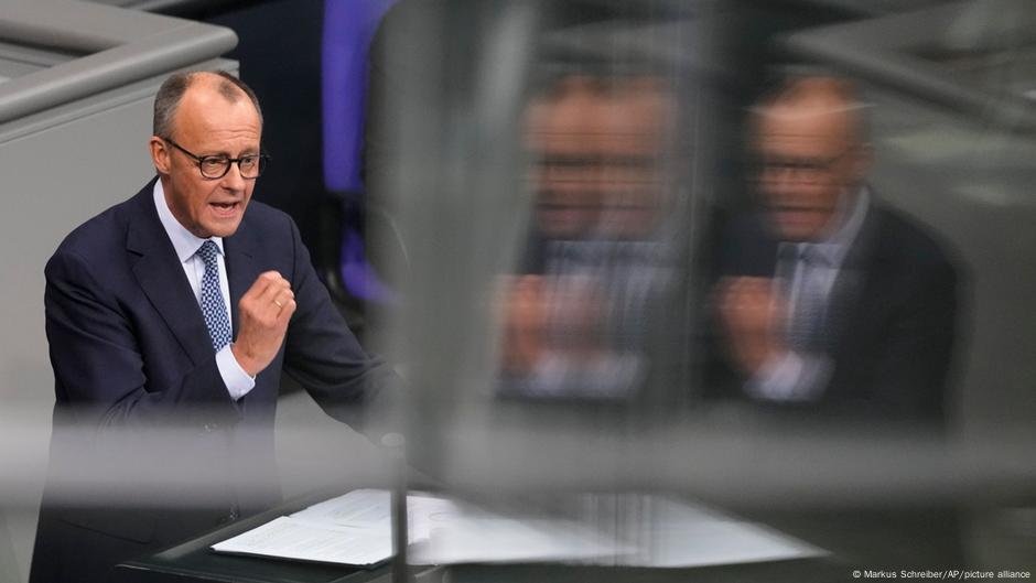 Opposition leader Friedrich Merz (CDU) speaking the German Bundestag | Photo: picture-alliance