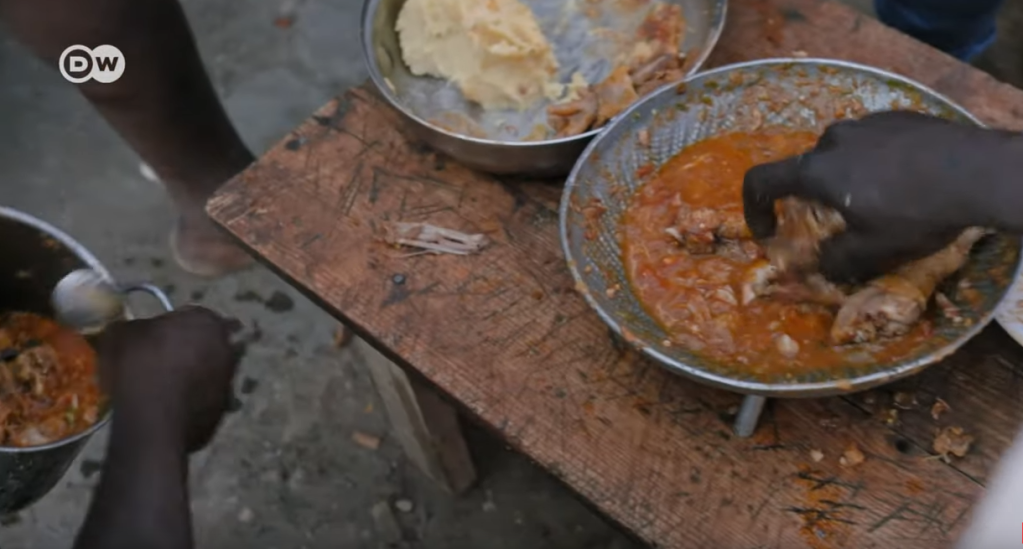 Hundreds of thousands of Ghanaians have already migrated to Europe in search of a better life. The reality though is often worse than they expected | Photo: Screenshot DW documentary Tomatoes and Greed