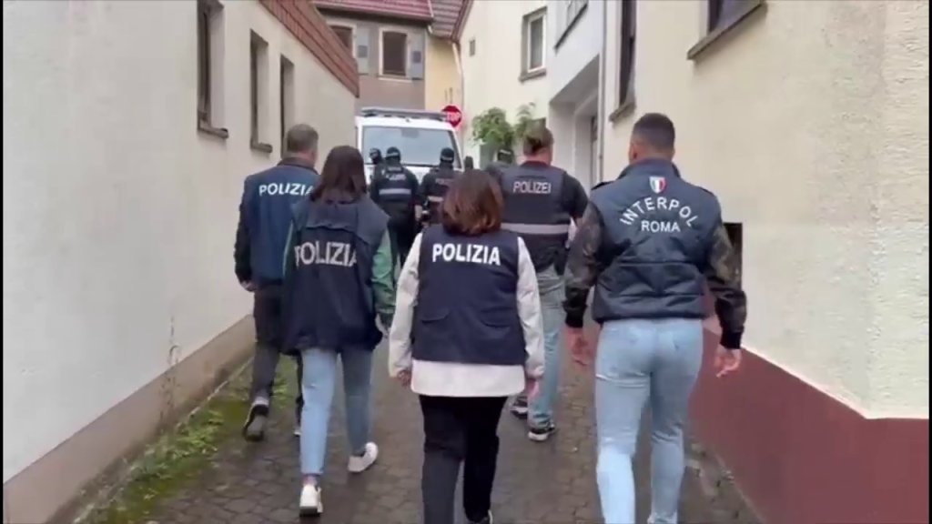 Screenshot of video published by police in Palermo, Sicily | Source: questure.poliziadistato.it