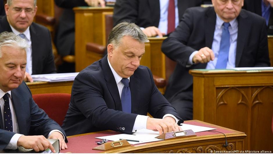 EU leaders have welcomed Hungarian Prime Minister Viktor Orban's support in the Ukraine crisis, in particular with regard to refugees | Photo: Tamas Kovacs/MTI via AP/picture-alliance