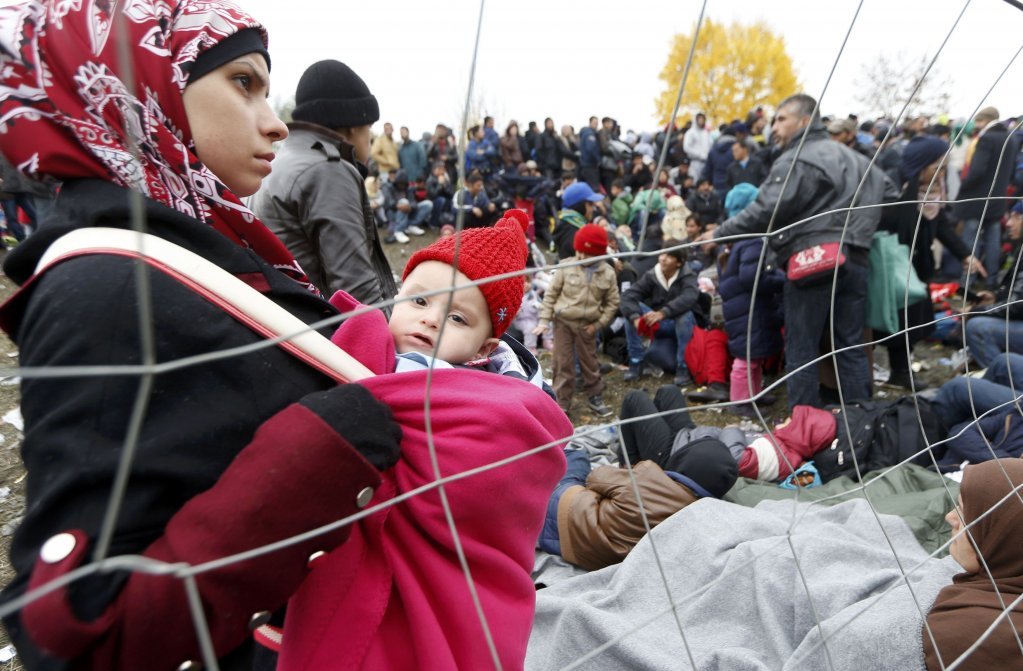 شماری از مهاجران در مرز اتریش و سلوانیا (عکس آرشیف)، عکس از سرجان زیفولوفیک/رویترز 
