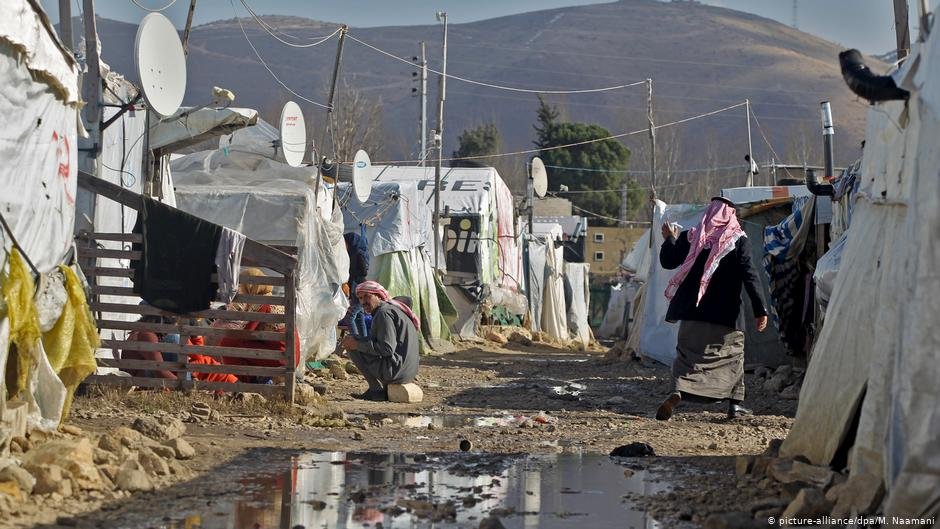 The situation at refugees camps in Lebanon is also deteriorating under the country's economic fallout | Photo: picture-alliance/dpa/M. Naamani