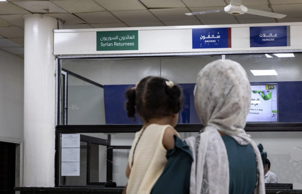 File photo used as illustration: For some Syrians who do wish to leave Sweden and return home, there might be repatriation grants available on application, although very few are granted | Photo: Andrew McConnell / UNHCR