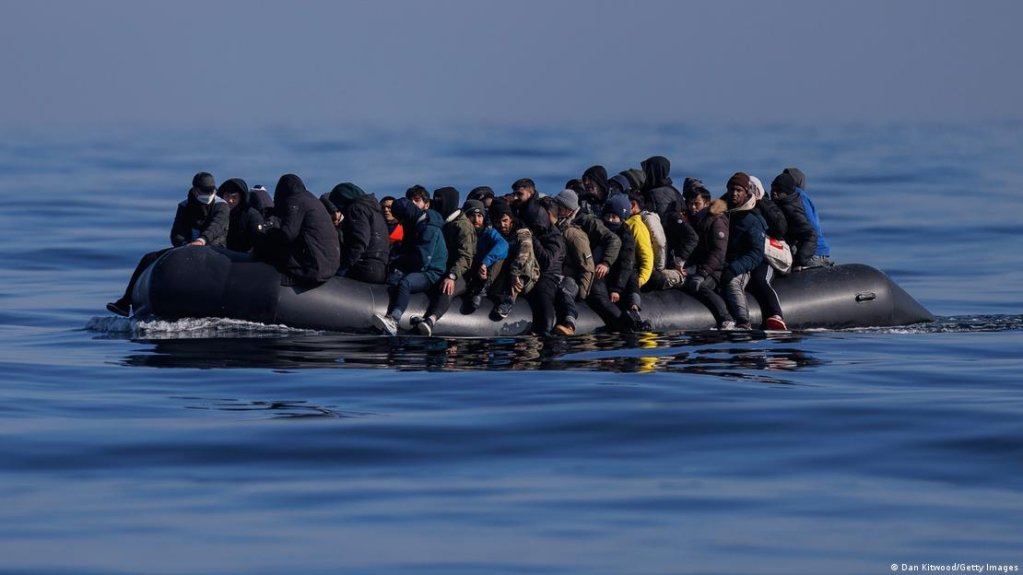 Britain has seen an 18 percent increase in migrants arriving from France on small boats across the English Channel | Photo: Dan Kitwood/Getty Images