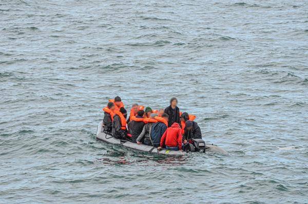 From file: A migrant boat in the Channel, prior to a rescue operation by SNSM on March 16, 2020 | Photo: SNSM de Calais et Marine nationale