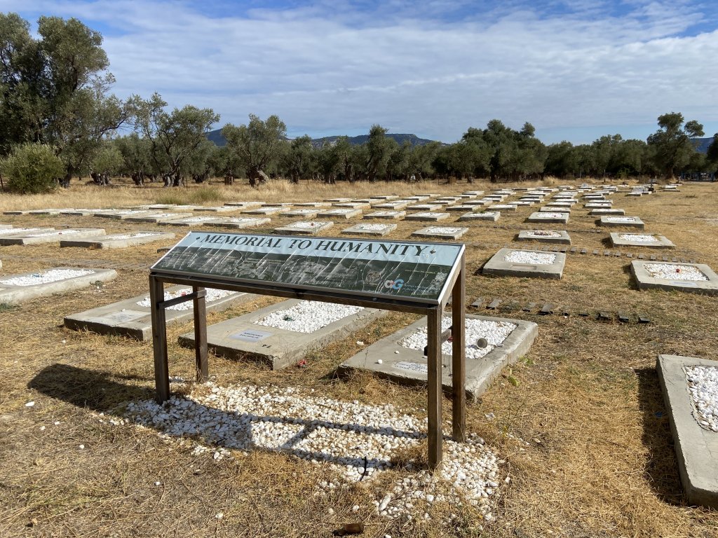 Some 200 migrants and refugees are buried in this cemetery on Lesbos | Photo: InfoMigrants