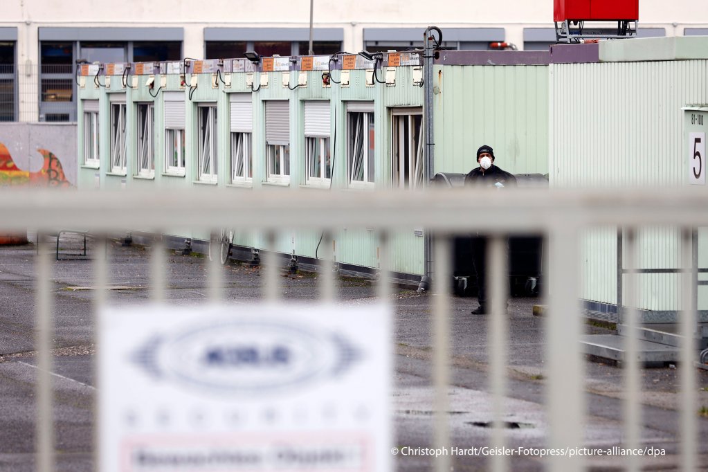 57 people, including 41 residents, tested positive for COVID-19 in the Herkules Street accommodation facility in Cologne | Photo: Picture alliance/Geisler-Fotopress/Christoph Hardt