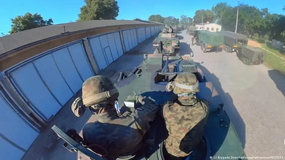 Poland has been gradually stepping up its military presence at its eastern border | Photo: 12 Brygada Zmechanizowana/Handout/REUTERS