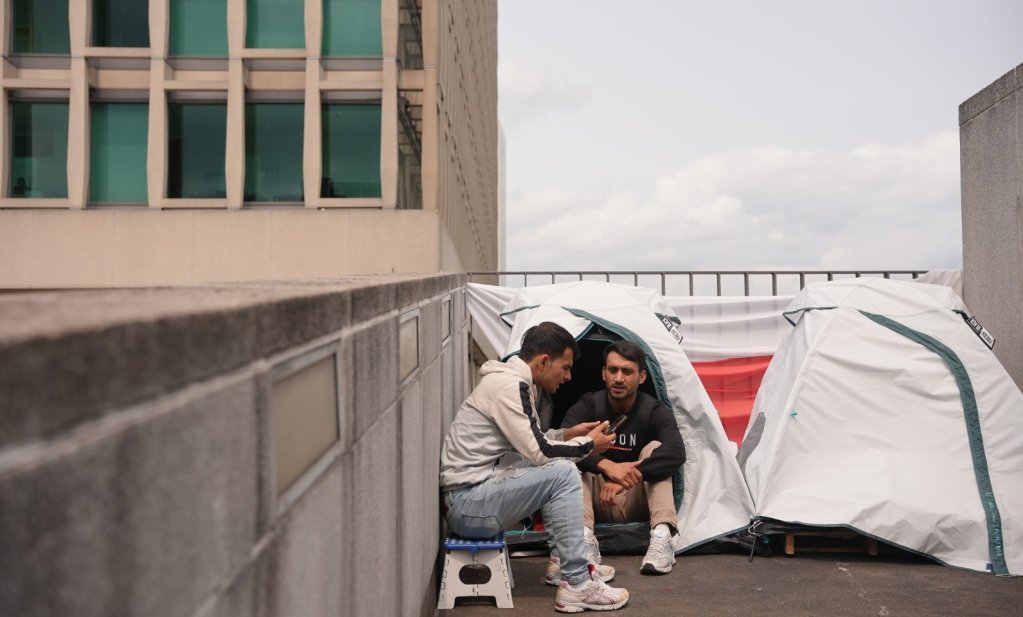 Photo used for illustration: Due to a lack of room in the reception system, many asylum seekers find themselves homeless in Belgium | Photo: Hafiz Miakhel / InfoMigrants