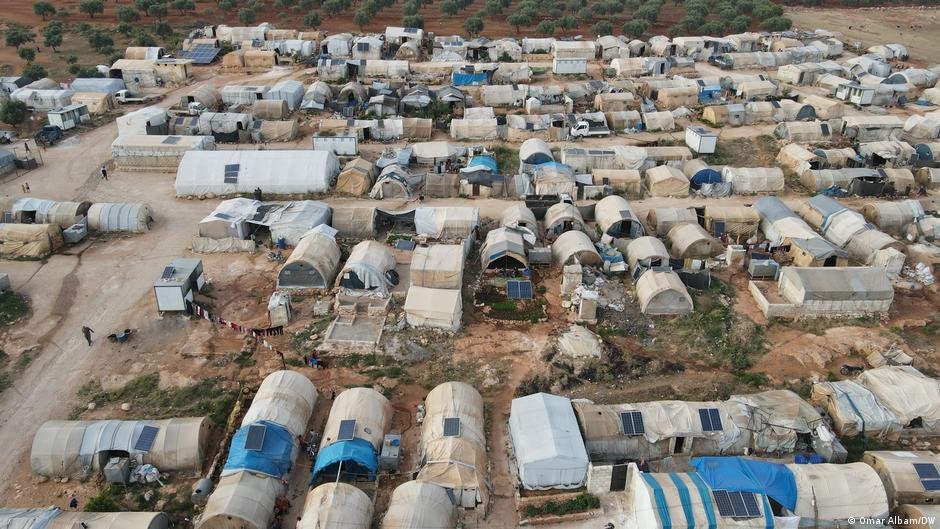 There is not much work in Idlib so unemployment is high and most people still live in informal housing lacking basic amenities | Photo: Omar Albam/DW