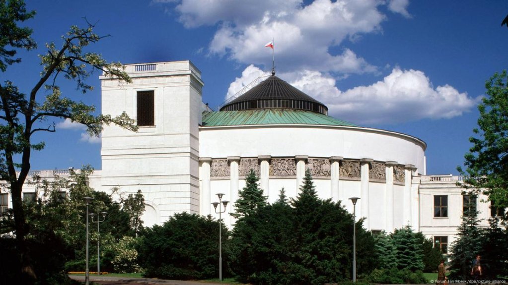 On February 21, Poland's parliament approved a bill allowing the government to temporarily suspend the right to claim asylum | Photo: Forum Jan Morek/dpa/picture-alliance