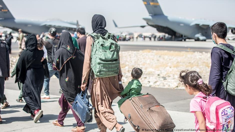 File photo: Thousands of Afghan nationals evacuated Kabul during the Taliban takeover in August 2021 | Photo: Samuel Ruiz/US Marine Corps/Consolidated News Photos/picture alliance
