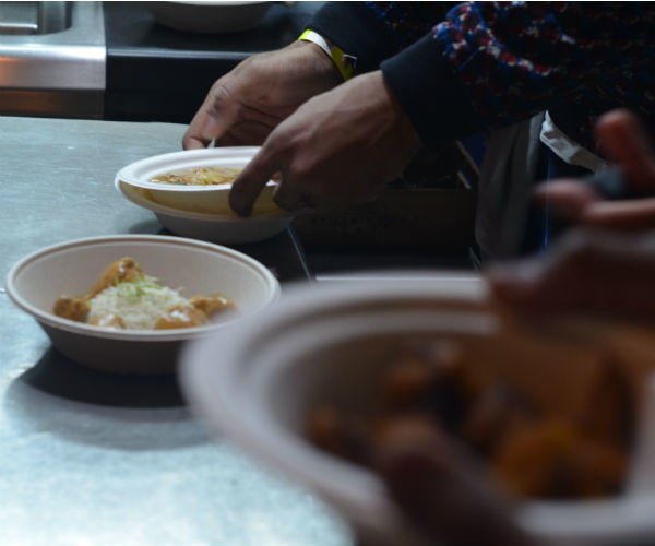 File photo used as illustration: Without migrants, there would be very few people to work in the restaurant sector in Paris say restaurant owners | Photo. Ratiba Hamzaoui / France 24