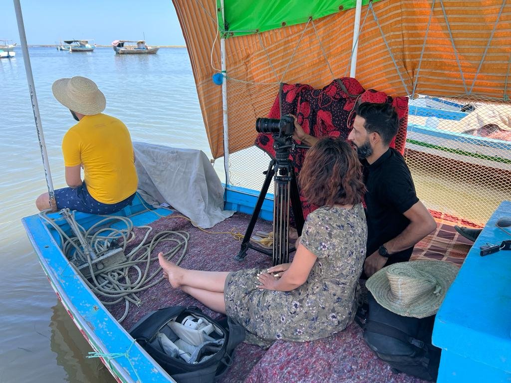 Conducting an interview with one of the secret immigration coordinators. | Photo: Rashdi Khazir