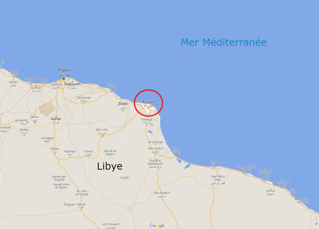Plus de 500 migrants ont été arrêtés sur une plage de Misrata, dimanche 24 avril. Ils s'apprêtaient à traverser la Méditerranée pour rejoindre l'Europe. Crédit : Google maps