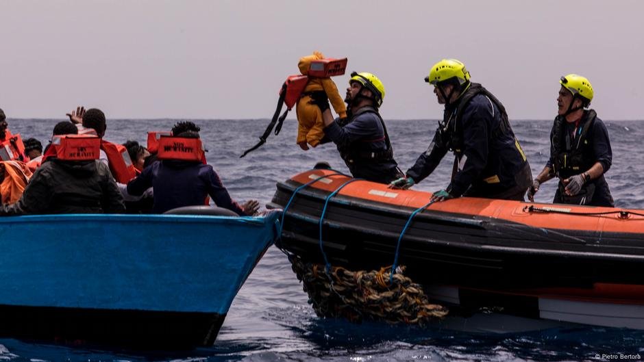 File photo used for illustrating private sea rescue organizations saving people in the Mediterranean | Photo: Pietro Bertora