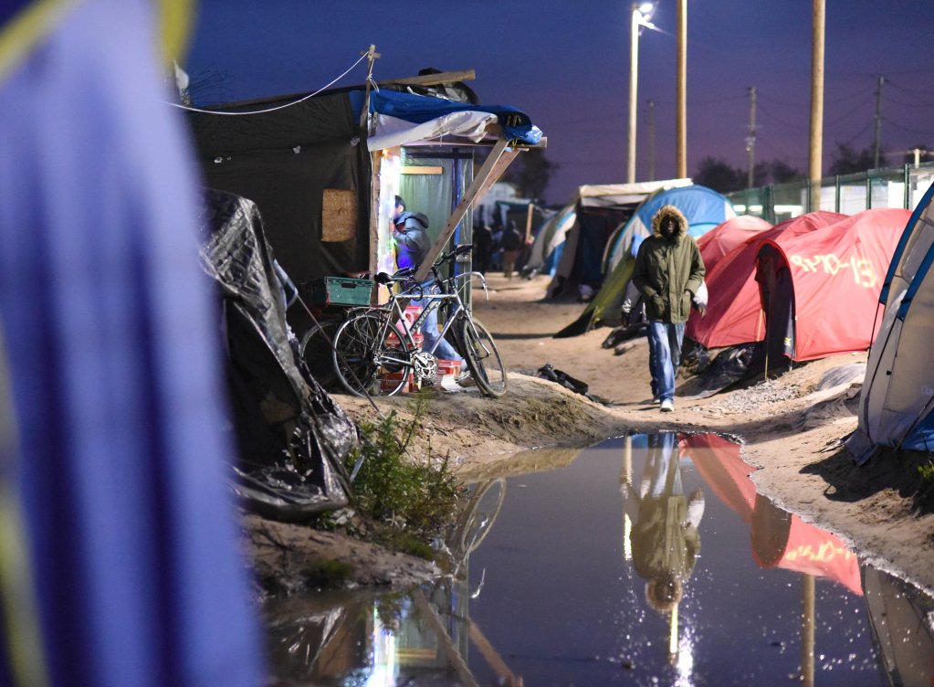 Dans la jungle de Calais, le 12 octobre 2016. Crédit : Mehdi Chebil pour InfoMigrants