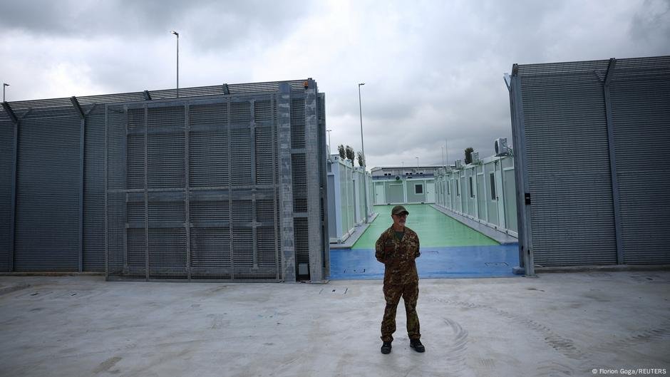 File photo: Italy has constructed processing and detention centers for asylum-seekers in Albania | Photo: Florion Goga/REUTERS