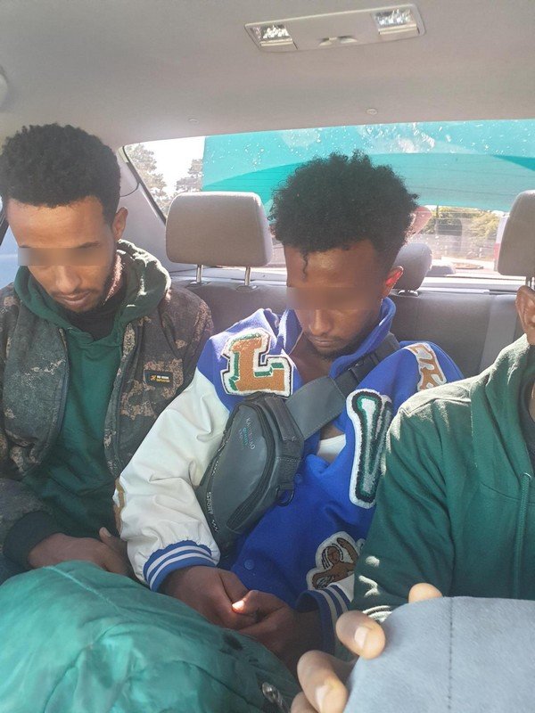 Some of the migrants police say are from Ethiopia found in the back of a Mazda car near the Polish-German border on Saturday | Source: Bundespolizeidirektion Ludwigsdorf press release