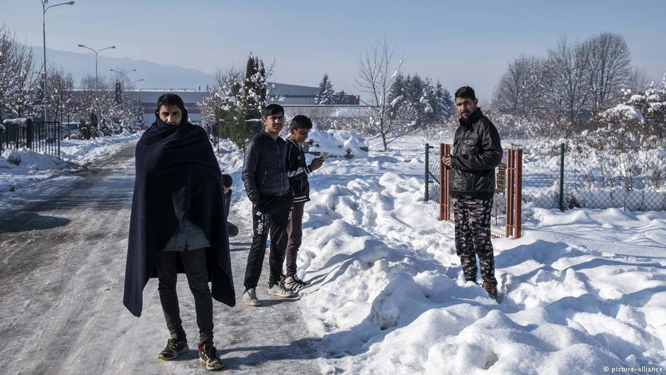 مهاجران در بوسنیا: هر روز شماری از آن ها سعی می کنند خود را از طریق مرز این کشور به کرواسیا برسانند