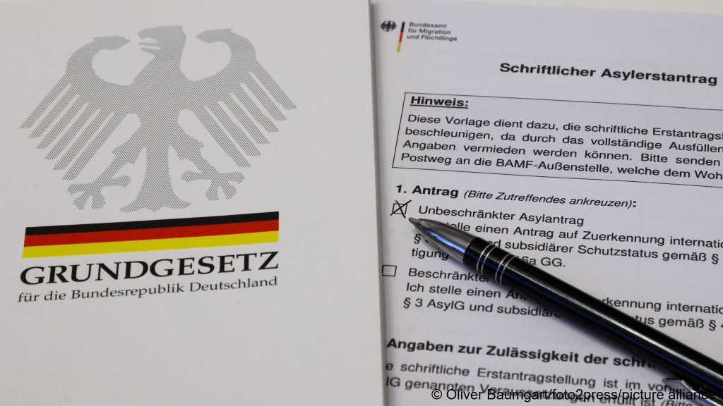 File photo used as illustration: The new German government has been pursuing tougher asylum policies than its predecessor | Photo: picture alliance