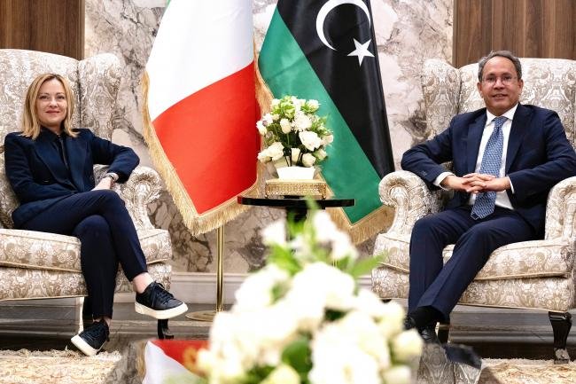 During the Italian delegation's visit, Giorgia Meloni (L) underlined that she wanted to continue cooperation with her Libyan counterparts, particularly in countering human trafficking | Photo: Italian government press release