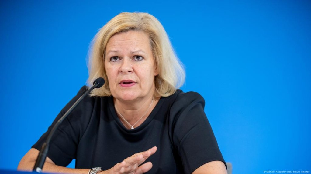 File photo: Former German Interior Minister Nancy Faeser attributes the reduction in asylum numbers to a tougher migration policy | Photo: Michael Kappeler / dpa / picture alliance