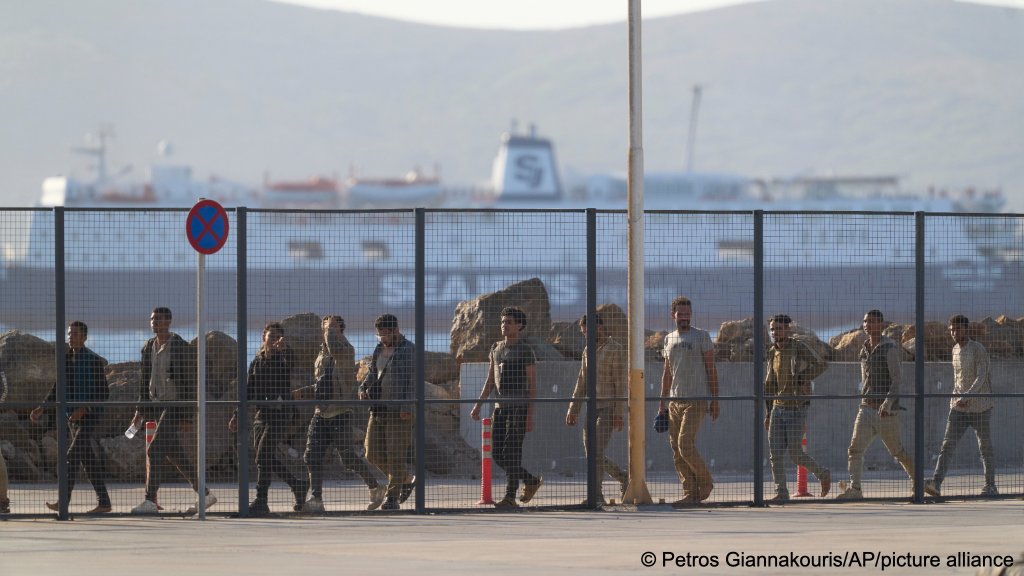 Migrants rescued south of Crete walk after their arrival at the the port of Lavrio, Greece, on Thursday, July 10, 2025 | Photo: Petros Giannakouris/AP/picture alliance