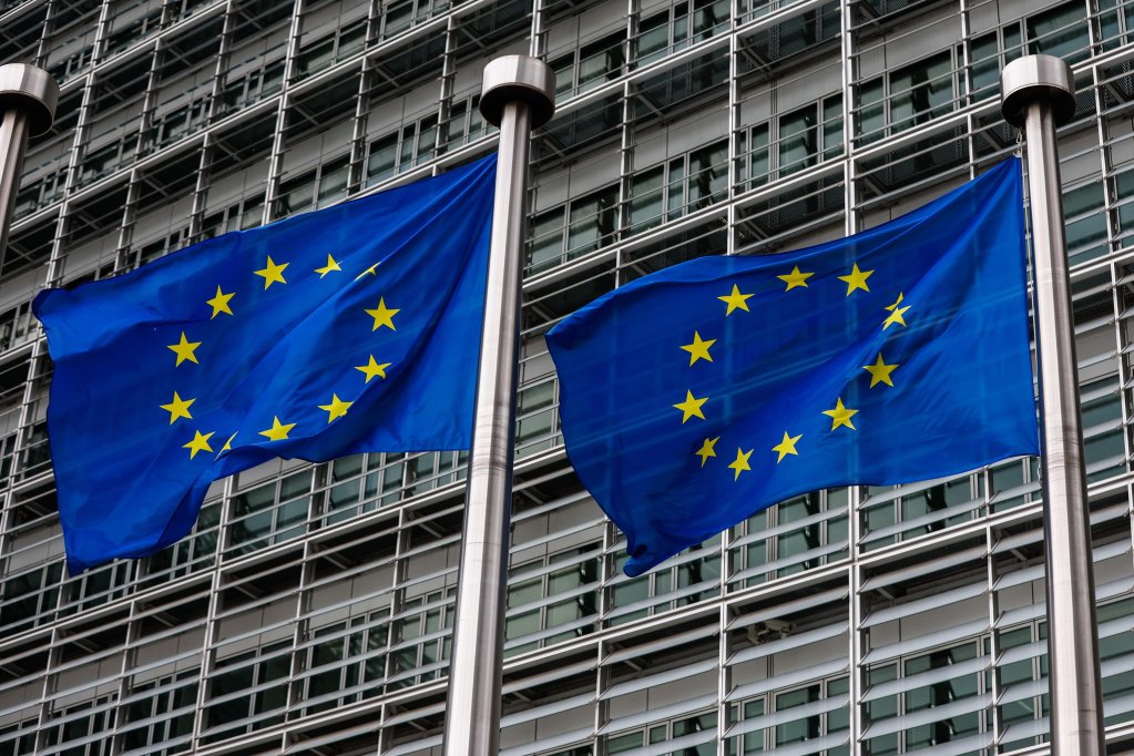 European flags fly in front of the European Commission in Brussels, Belgium | Photo: EPA/Stephanie Lecocq