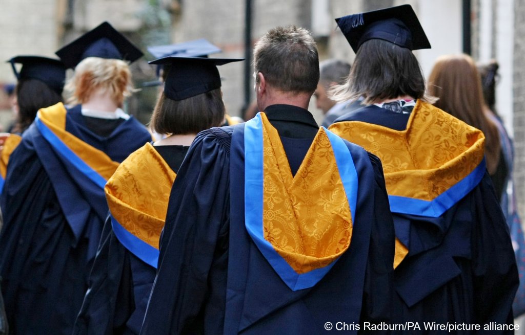 Frome file: The UK has successfully attracted international students for years, but could new visa restrictions be about to make them look elsewhere? | Photo: Chris Radburn / PAWire / picturealliance