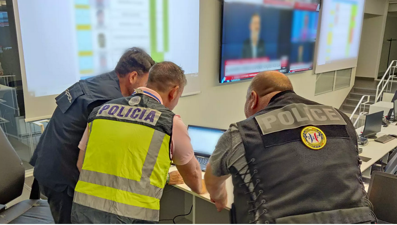 File photo: Police officers from France, Spain, Portugal and Germany work together to arrest six suspected migrant smugglers | Source: Europol press release