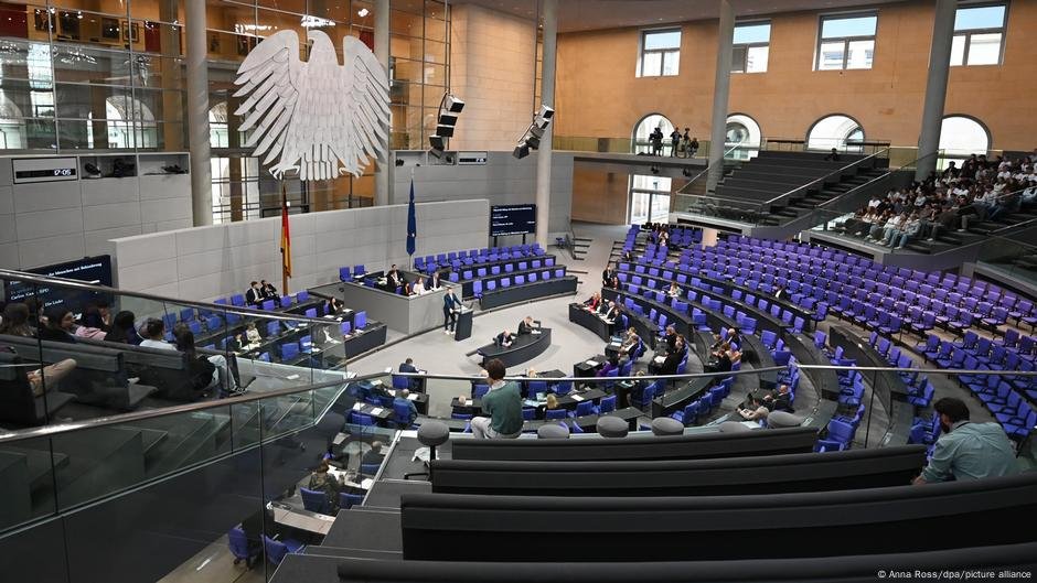 The Greens are hoping to once more have a strong contingent of representatives in the German Bundestag, the lower house of parliament | Photo: Anna Ross/dpa/picture alliance