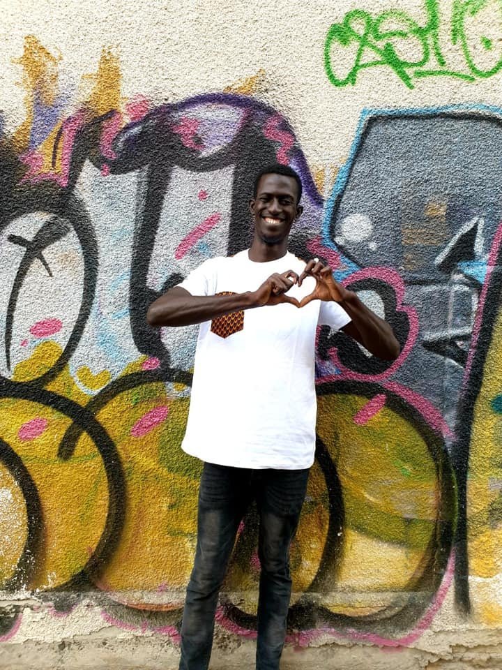 Ibrahim Kamara dit avoir trouvé le bonheur et la liberté à Chypre. Crédit : Projet Phoenix / Holly McCamant