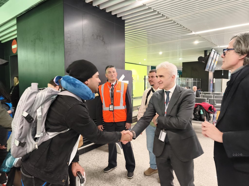 A group of 12 Venezuelan refugees arrived in Italy via Colombia and Amsterdam towards the end of March as part of a 'wings for a new future' project, one of Italy's work corridor initiativies that aims to promote pathways for refugees into the Italian labor market. The initiativve was supported by UNHCR | Photo: ANSA