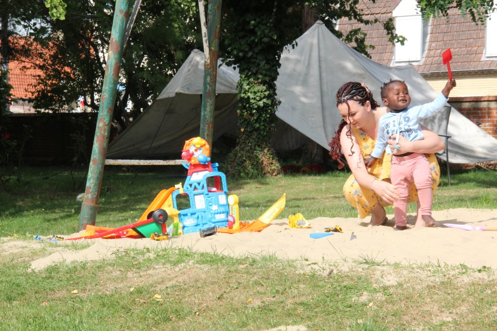 Sesame House can accommodate about 15 people who are homeless along the French coast. It usually accommodates the most vulnerable migrants by giving them a place to sleep and eat, showers and access to a garden | Photo: Arnaud Stoerkler / InfoMigrants