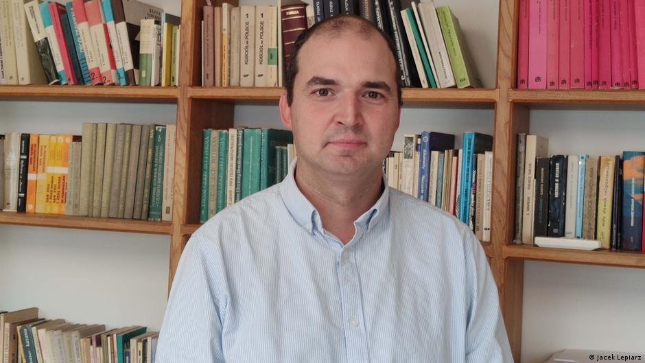 Jakub Kiersnowski is head of the respected Club of Catholic Intelligentsia (KIK). He and other members of the organization have been helping migrants at the border since October 2021 | Photo: Jacek Lepiarz