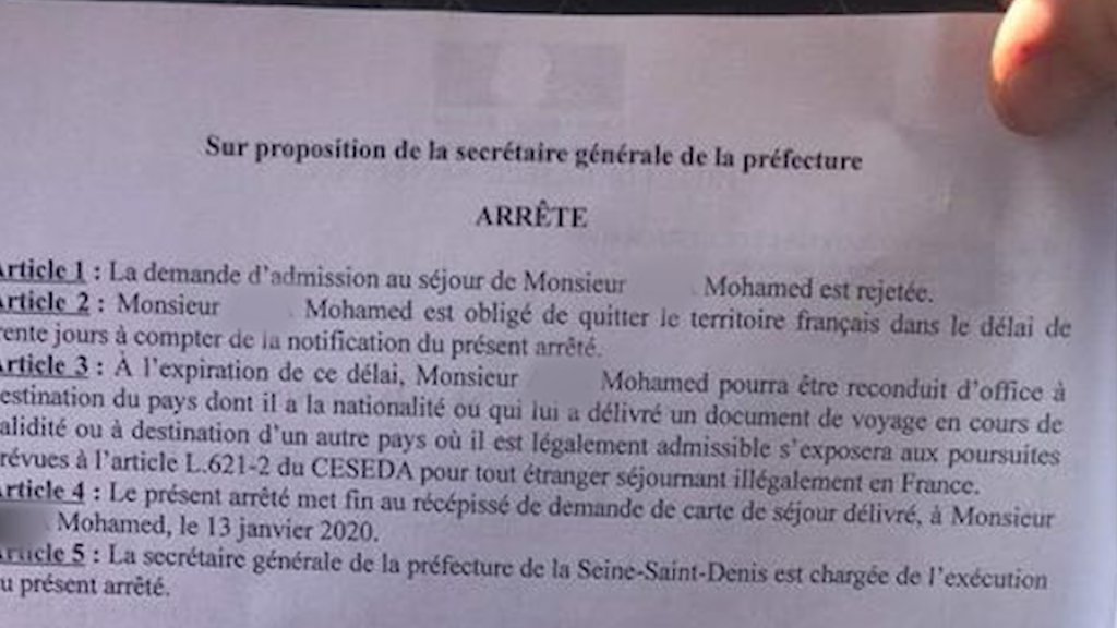 القرار الثاني الذي تلقاه محمد، بوجوب مغادرة الأراضي الفرنسية. الحقوق محفوظة.