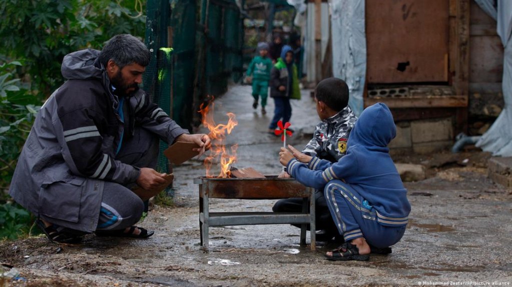 In June this year, the UNHCR registered over 800,000 Syrian refugees in Lebanon | Photo: Mohammad Zaatari/AP/picture alliance