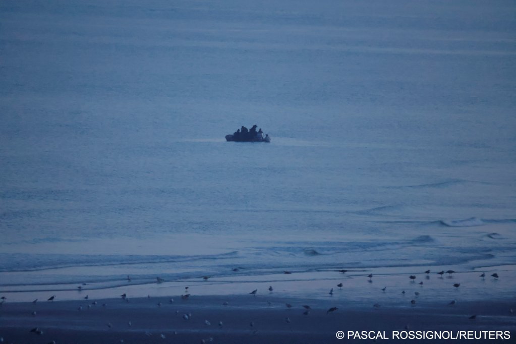 Migrants launch from various beaches along the French and Belgium coast line, they often hide their boats in woods or dunes before launching at night to avoid detection | Photo: Pascal Rossignol / Reuters