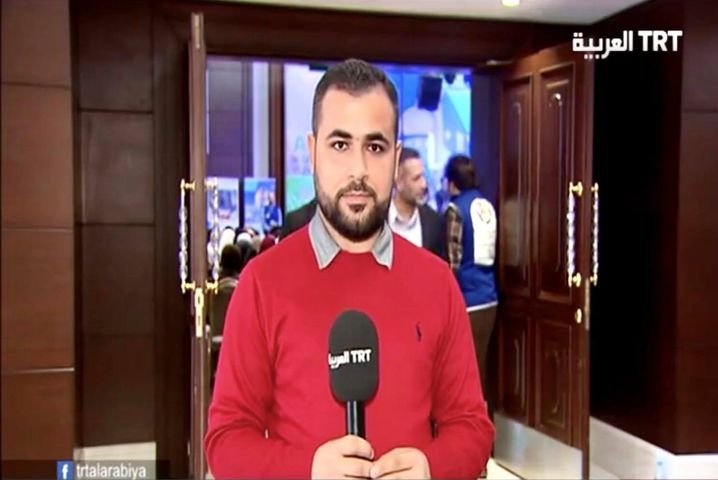 Maher lorsqu'il travaillait pour la chaîne turque TRT. Crédit : DR