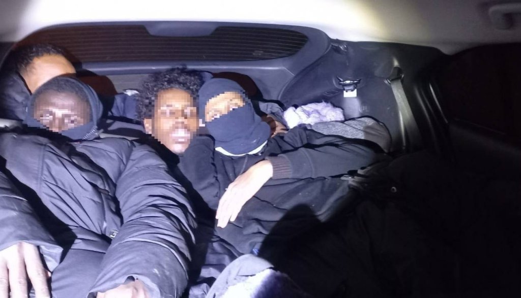 Migrants 'of Asian origin' discovered trying to cross into Latvia without papers at the beginning of the March, driven in vehicles by Ukrainian nationals | Source: Latvian State Border Guards press office