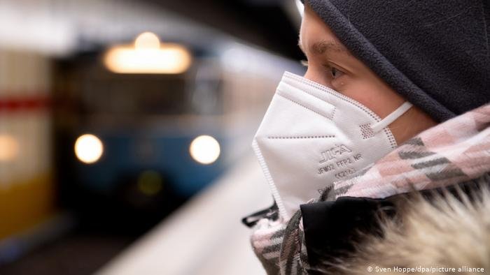There are calls for free medical masks for asylum seekers and refugees | Photo picture-alliance/Sven Hoppe